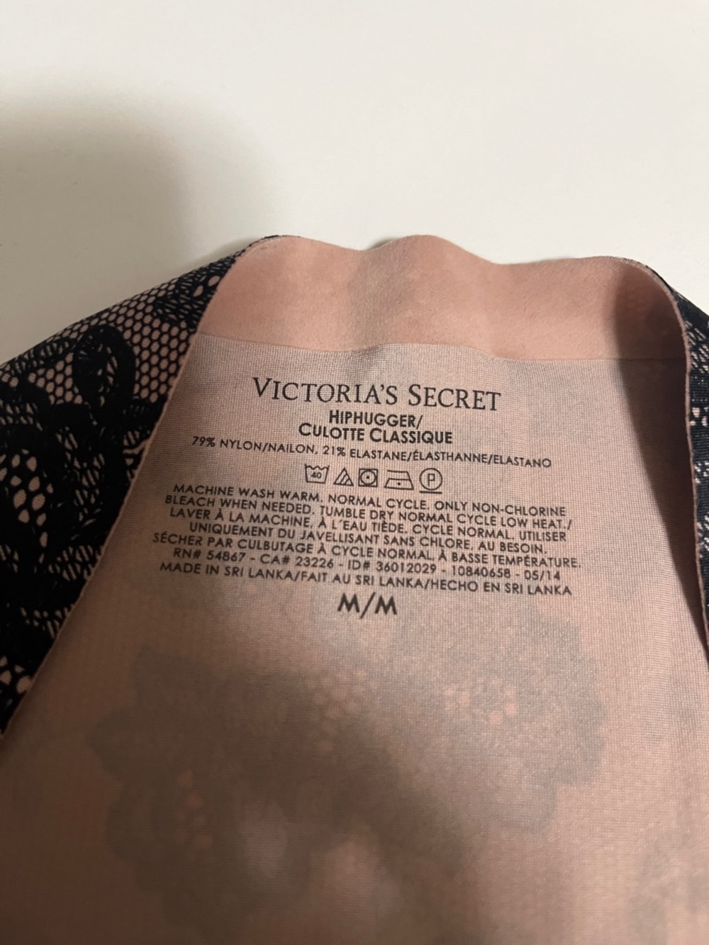 NWOT Victoria's Secret No Show Floral Panty Size M - Picture 3 of 5